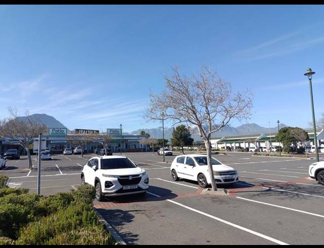BUSINESS PROPERTY TO RENT IN SOMERSET WEST MALL TRIANGLE